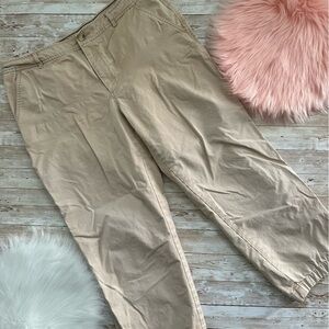 L.L. Bean Women’s Favorite Fit Crop Pants size 12